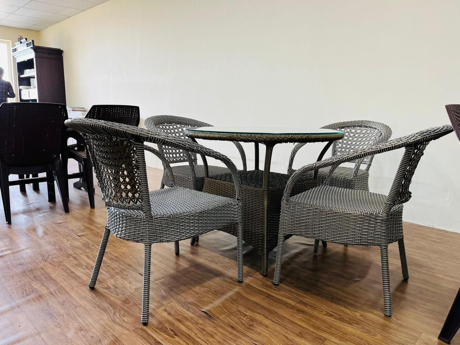 שימלה The Ashoka Inn 300Mts Walkable From Mall Road מראה חיצוני תמונה